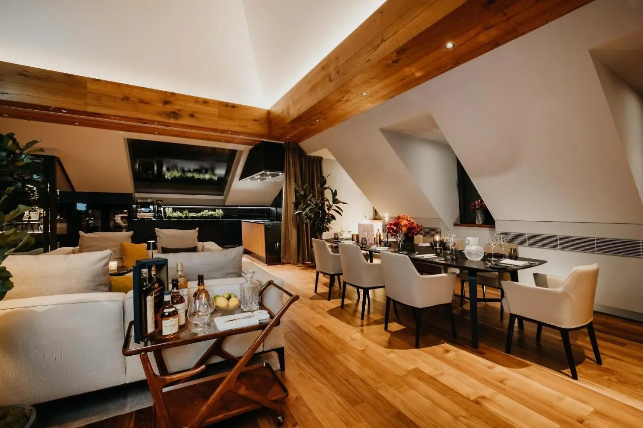 DO&CO Hotel München 5*,  Deutschland