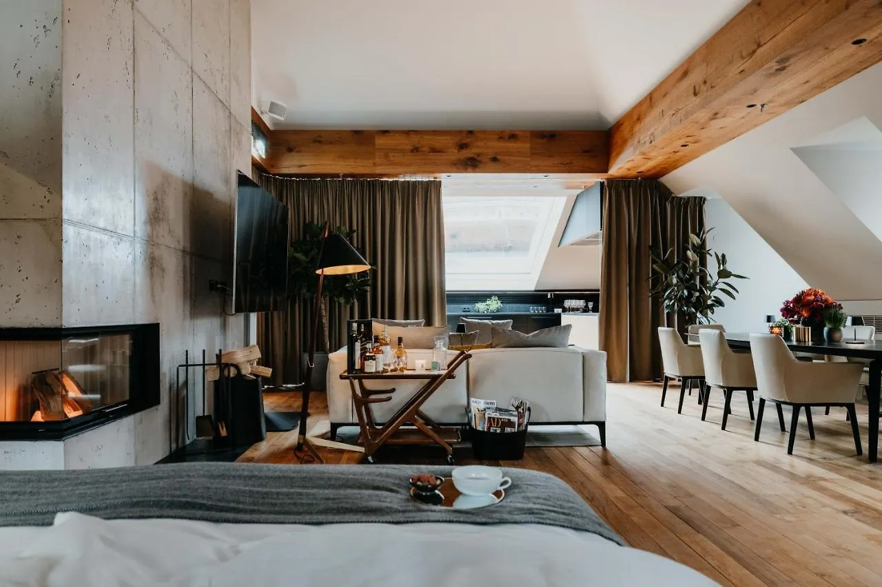 Do & Co Hotel Muenchen 5*, Мюнхен
